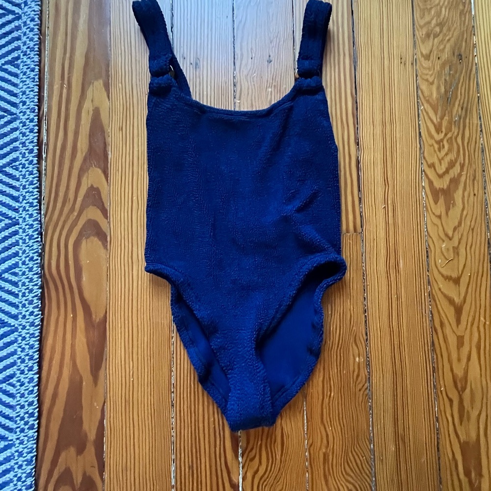 euc hunza g domino navy